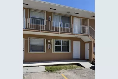 695 NW 44th Ave #2, Miami, FL 33126 - Photo 2