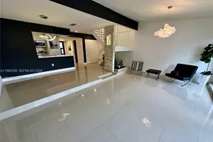 10640 SW 75th Ln, Miami, FL 33173 - Photo 4