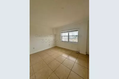 22 Salamanca Ave #505, Coral Gables, FL 33134 - Photo 8