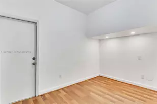 11321 NW 84th St, Doral, FL 33178 - Photo 14