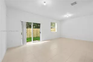 2713 NW 55th St, Lauderhill, FL 33309 - Photo 8