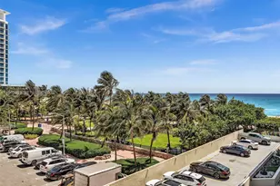 6423 Collins Ave, Miami Beach, FL 33141 - Photo 32