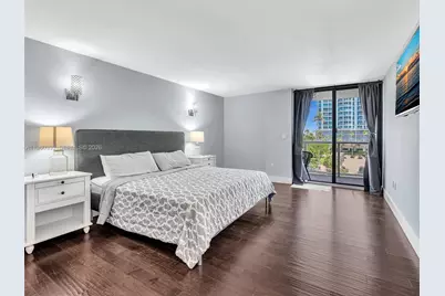 6423 Collins Ave #409, Miami Beach, FL 33141 - Photo 28