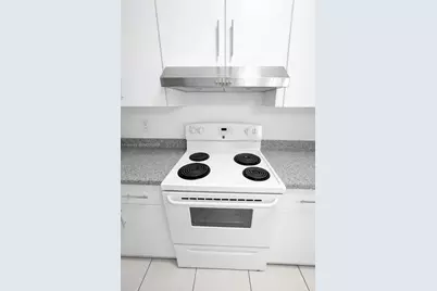 2530 W 67th Pl #12-29, Hialeah, FL 33016 - Photo 12