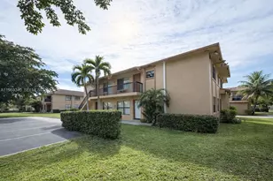 2530 W 67th Pl, Hialeah, FL 33016 - Photo 2