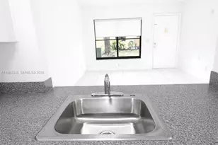 2530 W 67th Pl, Hialeah, FL 33016 - Photo 12