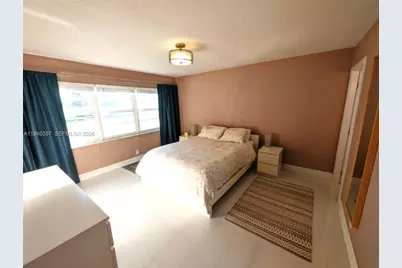 9300 N Hollybrook Lake Dr #303, Pembroke Pines, FL 33025 - Photo 10