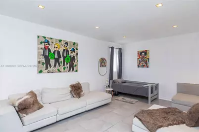 63 SW 31st Rd, Miami, FL 33129 - Photo 38