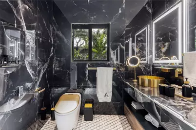 63 SW 31st Rd, Miami, FL 33129 - Photo 20