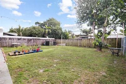 350 NW 119th St, Miami, FL 33168 - Photo 22