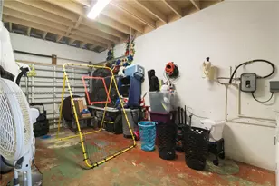 350 NW 119th St, Miami, FL 33168 - Photo 16