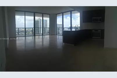 68 SE 6th St #3412, Miami, FL 33131 - Photo 4