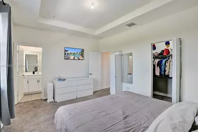 11135 W 32nd Ln, Hialeah, FL 33018 - Photo 32