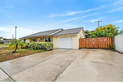 1319 W Jennings St, Lantana, FL 33462 - Photo 2