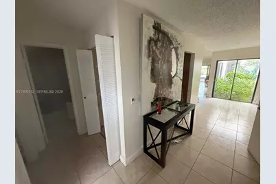5223 Gate Lake Rd #5223, Tamarac, FL 33319 - Photo 10