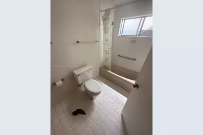 5223 Gate Lake Rd #5223, Tamarac, FL 33319 - Photo 8