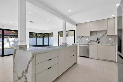 20615 NE 9th Ct, Miami, FL 33179 - Photo 14