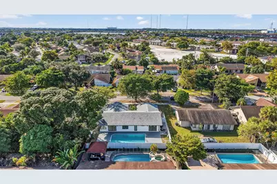 20615 NE 9th Ct, Miami, FL 33179 - Photo 58