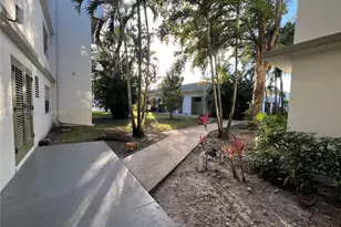 4255 N University Dr, Sunrise, FL 33351 - Photo 28