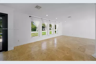 8330 SW 171st St, Palmetto Bay, FL 33157 - Photo 4