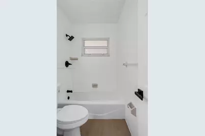 1320 N Andrews Ave, Fort Lauderdale, FL 33304 - Photo 14