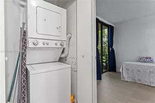 10401 W Broward Blvd, Plantation, FL 33324 - Photo 32