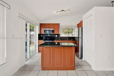 11321 SW 62nd Ln, Miami, FL 33173 - Photo 10
