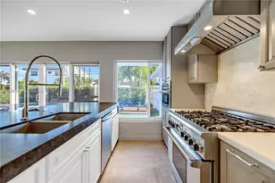 750 Harrison St, Hollywood, FL 33019 - Photo 30