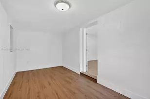 280 NW 34th St, Miami, FL 33127 - Photo 16