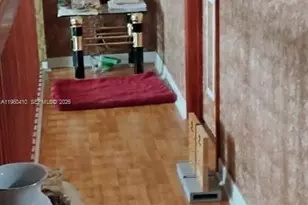 110 E Riverbend Dr, Sunrise, FL 33326 - Photo 6