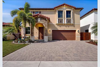 132 NE 26th Ave, Homestead, FL 33033 - Photo 2