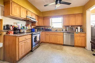 600 SW 11th Ave, Hallandale Beach, FL 33009 - Photo 8