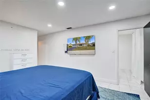9607 NW 81st St, Tamarac, FL 33321 - Photo 28