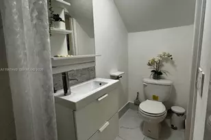 1001 Three Islands Boulevard, Hallandale Beach, FL 33009 - Photo 20