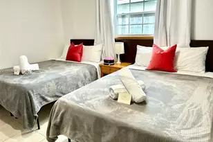 1531 NE 35th St, Oakland Park, FL 33334 - Photo 28