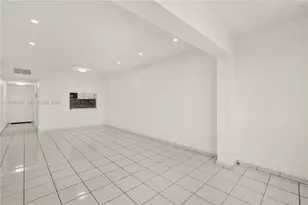 1555 W 44th Pl, Hialeah, FL 33012 - Photo 8