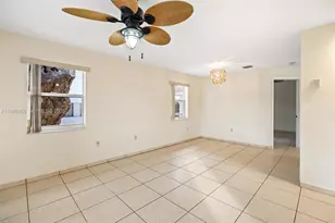 3072 NW 14th St, Miami, FL 33125 - Photo 8