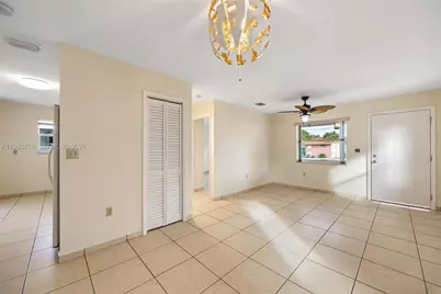 3072 NW 14th St #2, Miami, FL 33125 - Photo 16