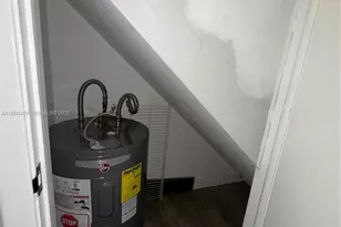 3201 NW 4th Terrace, Pompano Beach, FL 33064 - Photo 6