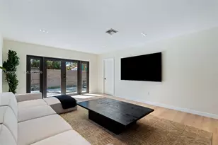 6246 SW 10th St, West Miami, FL 33144 - Photo 12