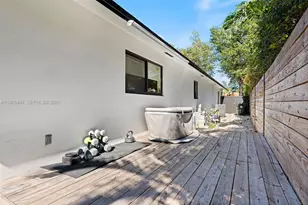 6246 SW 10th St, West Miami, FL 33144 - Photo 28