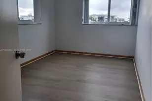 1020 94th St, Bay Harbor Islands, FL 33154 - Photo 12