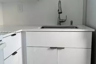 2903 Point E Dr, Aventura, FL 33160 - Photo 10