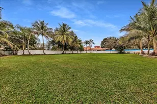 13801 Alexandria Ct, Davie, FL 33325 - Photo 32