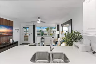 815 SW 11th Ave, Hallandale Beach, FL 33009 - Photo 12