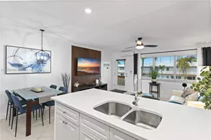 815 SW 11th Ave, Hallandale Beach, FL 33009 - Photo 4
