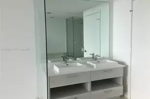 650 NE 32nd St, Miami, FL 33137 - Photo 6