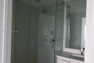 650 NE 32nd St, Miami, FL 33137 - Photo 10