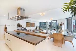 1000 Brickell Plaza, Miami, FL 33131 - Photo 2