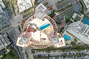 300 South Pointe Dr, Miami Beach, FL 33139 - Photo 28